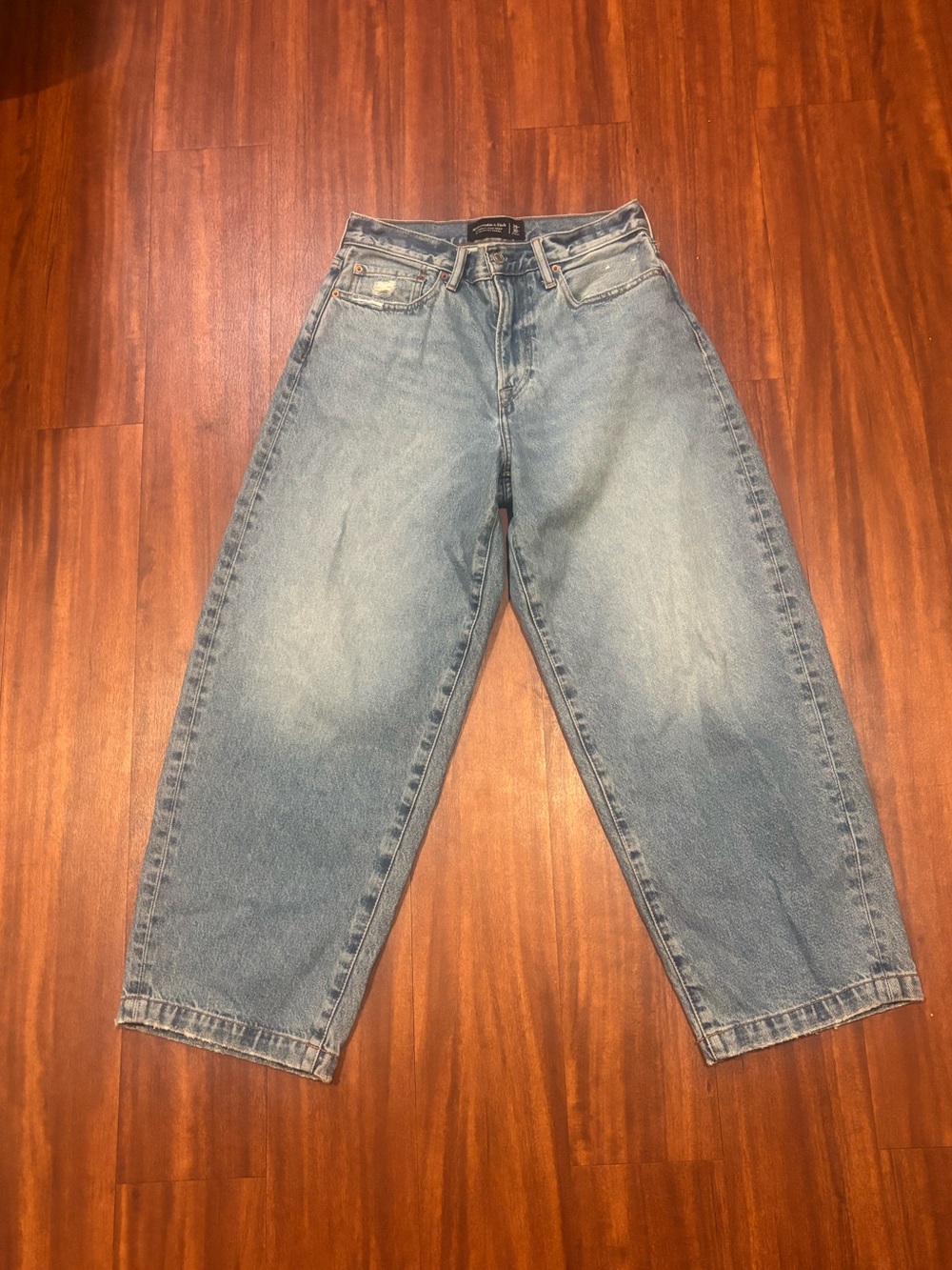 Abercrombie & Fitch Ultra Baggy Barrel Jeans